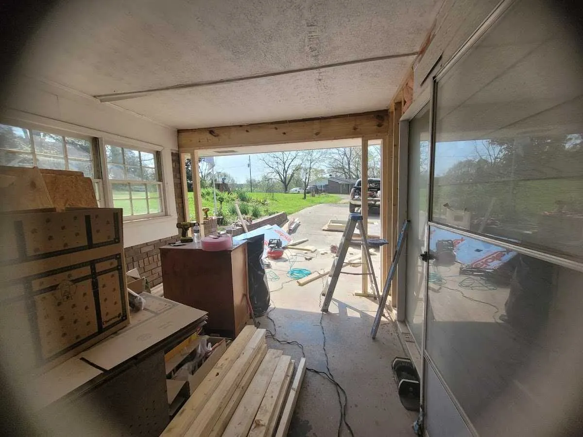 Air movers and dehumidifier for Drying & Dehumidification in Portales